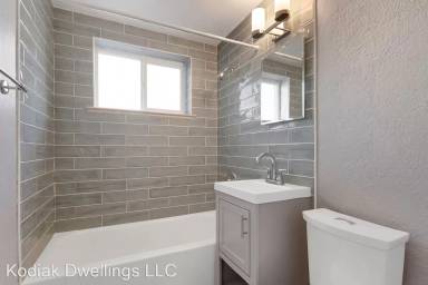 Main picture of 1441 Stuart St