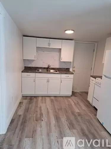 Main picture of 1922 W 22nd St
