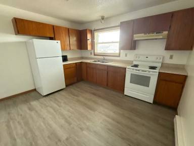 Main picture of 3126 18th Ave W