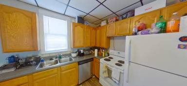 Main picture of 1614 Leavenworth St