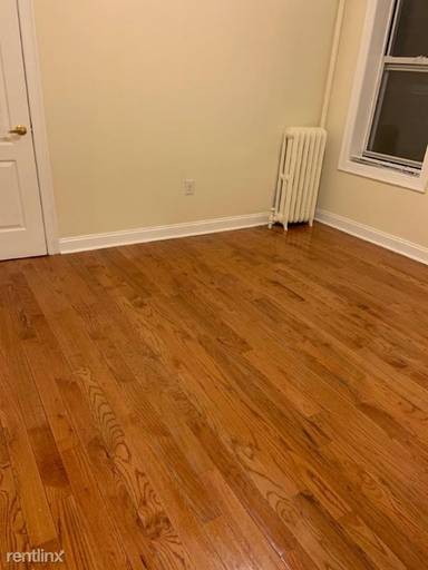 Main picture of 735 Avenue A