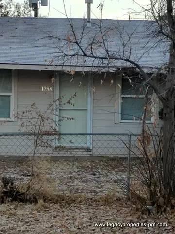 Main picture of 1782 Paris St