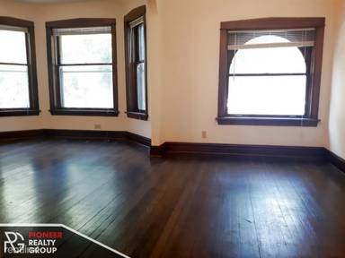 Main picture of 3047 W Logan Blvd