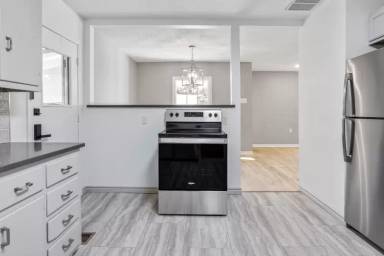 Main picture of 3409 Leland Ave