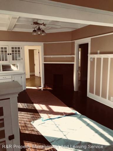 Main picture of 2219 Gates St