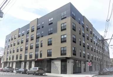 Main picture of 429 Bergen Ave