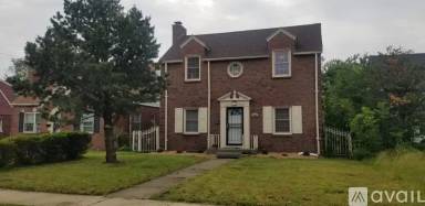 Main picture of 444 Rutledge St