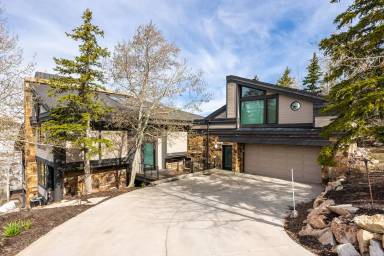 Main picture of 394 Centennial Cir