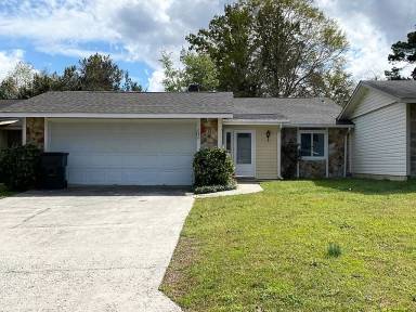 Main picture of 126 Pleasant Hill Ct