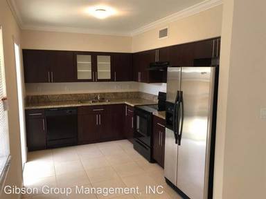 Main picture of 2536 Van Buren St