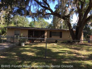 Main picture of 1752 NE 21st Way
