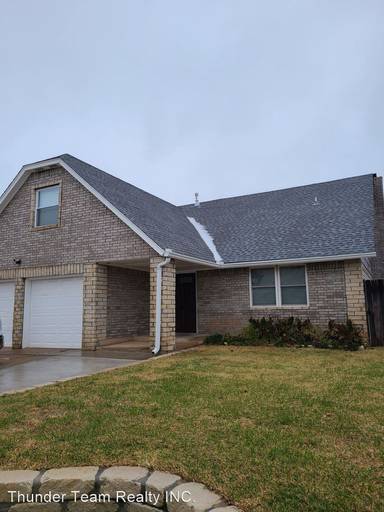 Main picture of 616 S Avery St