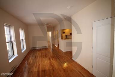 Main picture of 654-64 W Cornelia Ave