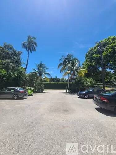 Main picture of 5500 N Flagler Dr