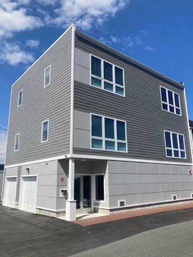 Main picture of 142 Canal St