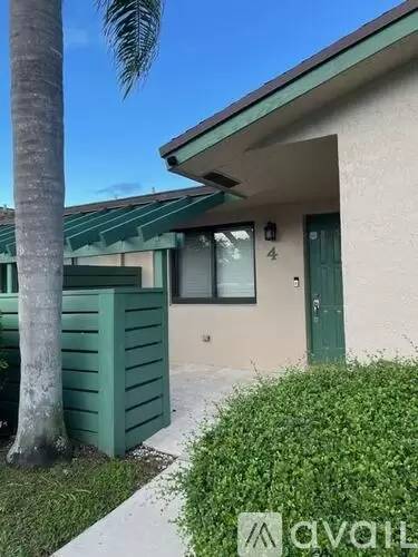 Main picture of 448 Lakeview Dr