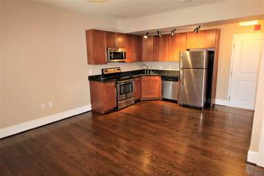 Main picture of 611 S Jefferson St