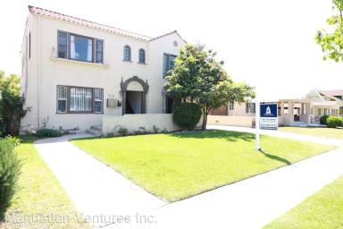 Main picture of 516 W Lexington Dr