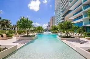 Main picture of 10203 Collins Ave