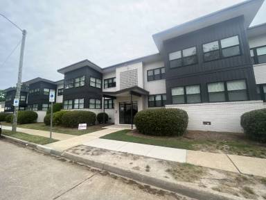 Main picture of 100 Marcy St