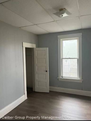 Main picture of 437 Edwards St