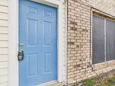 Main picture of 203 Robin Ln