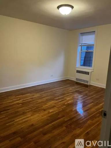 Main picture of 86 75 Midland Pkwy
