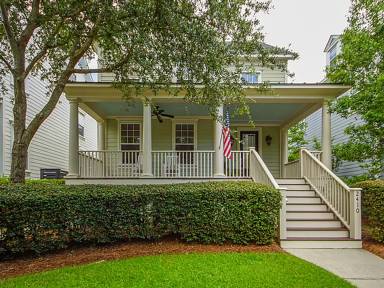 Main picture of 2410 Settlers St