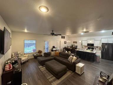 Main picture of 1602 102nd St