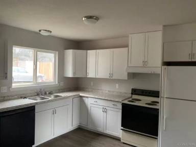 Main picture of 264 Mariposa St