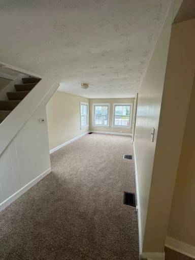 Main picture of 120 S Main St