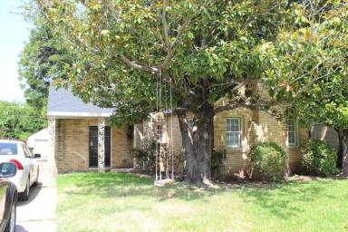Main picture of 2608 Willing Ave