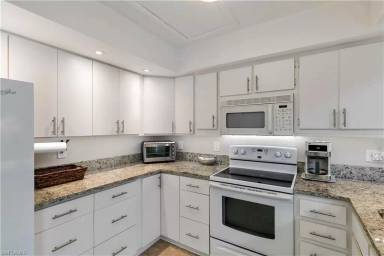 Main picture of 15524 Crystal Lake Dr