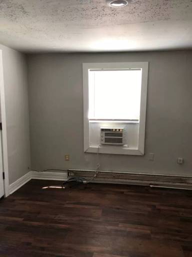 Main picture of 501 A-F And 813-815 17 St