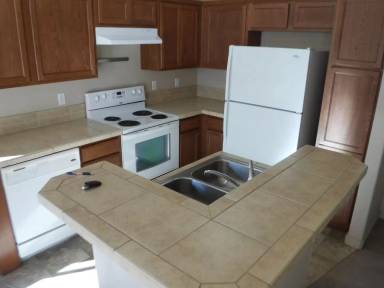 Main picture of 844 NE Locksley Dr