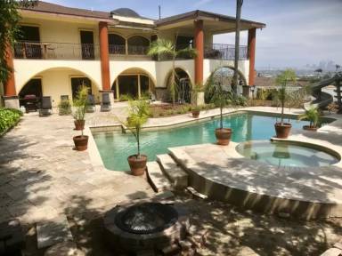 Main picture of 4266 Hillcrest Dr