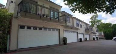 Main picture of 8750 Park Ln