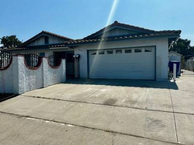 Main picture of 1427 Loma Ln