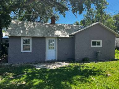 Main picture of 815 N Bailey Ave