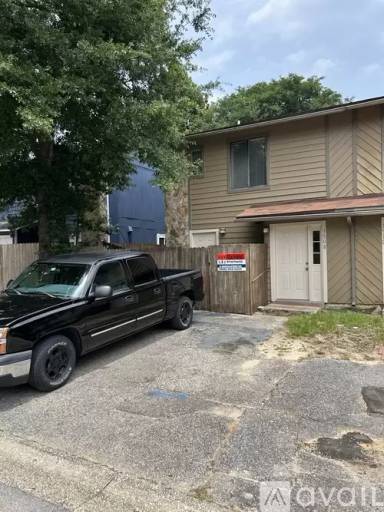 Main picture of 3508 Parkwood Ave