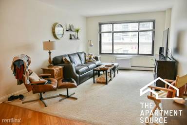 Main picture of 607 W Wrightwood Ave Apartments