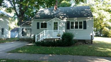 Main picture of 421 Division St