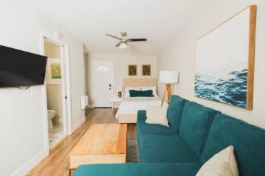 Main picture of 3658 Marlborough Ave