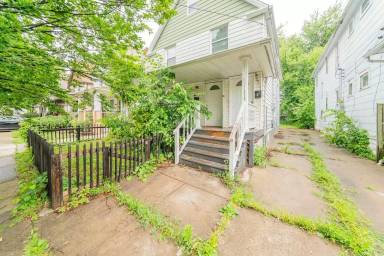 Main picture of 4310 Daisy Ave