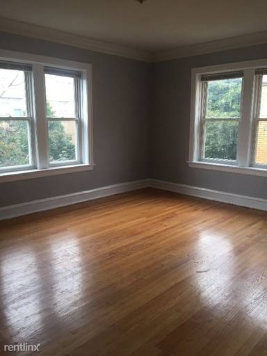 Main picture of 4423 W Fullerton Ave