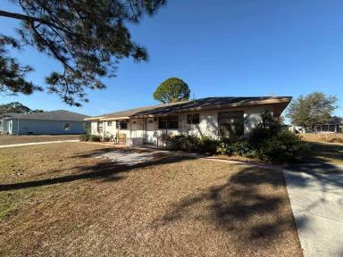 Main picture of 2320 Madrid Ave SE