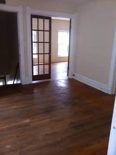 Main picture of 932 Emerson Ave