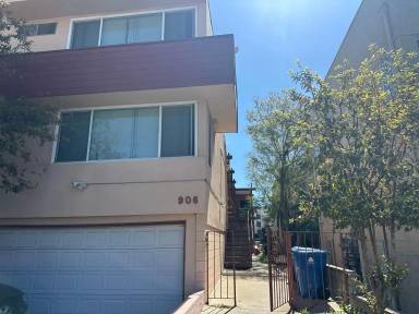 Main picture of 906 N Beaudry Ave