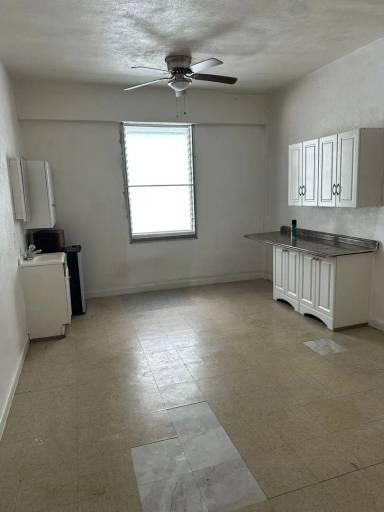 Main picture of 3518 Waialae Ave