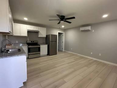 Main picture of 2321 David St